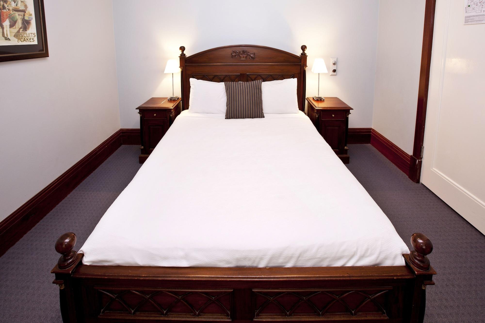 Caves House Hotel & Apartments Яллингап Экстерьер фото