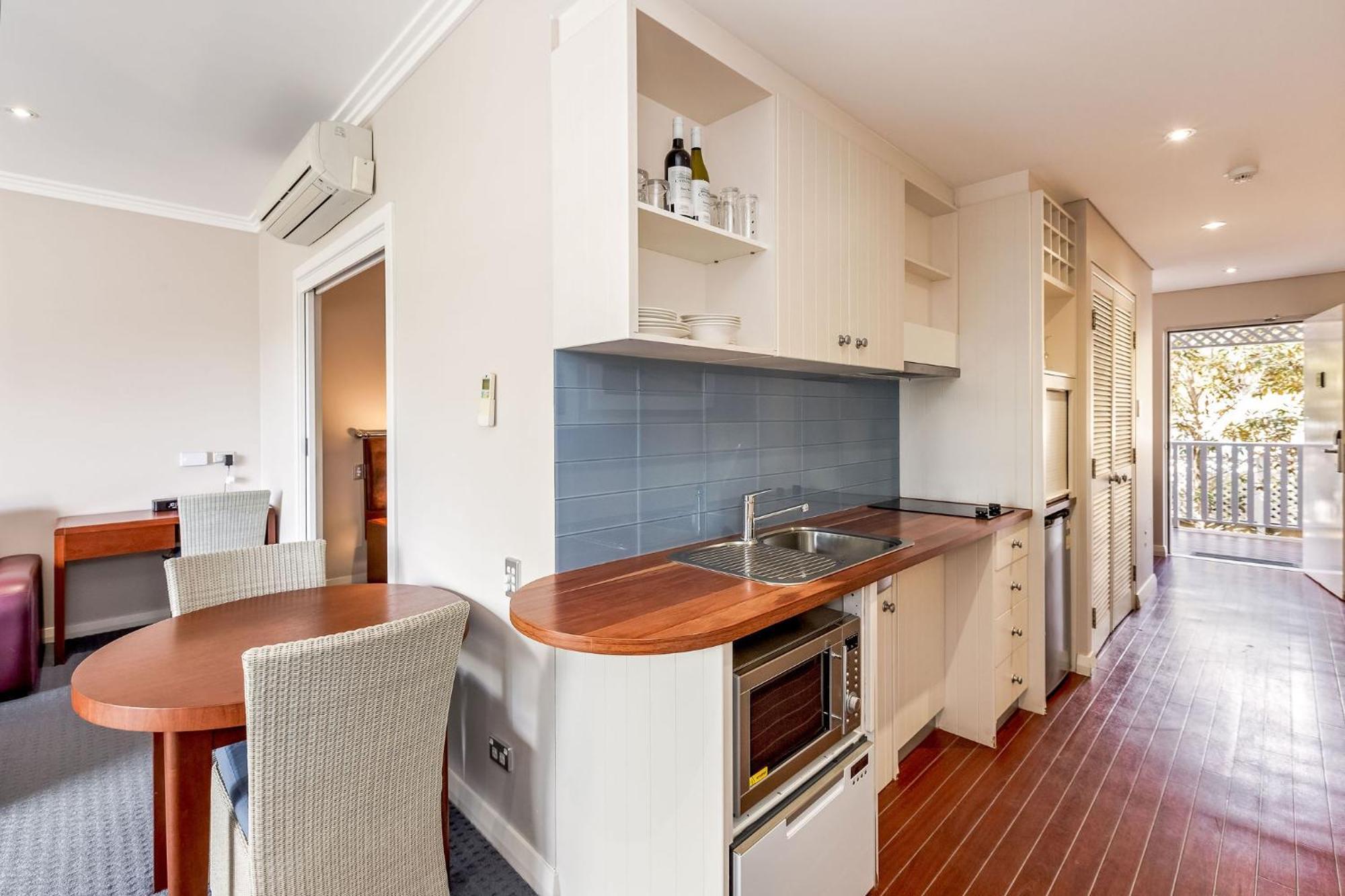 Caves House Hotel & Apartments Яллингап Экстерьер фото