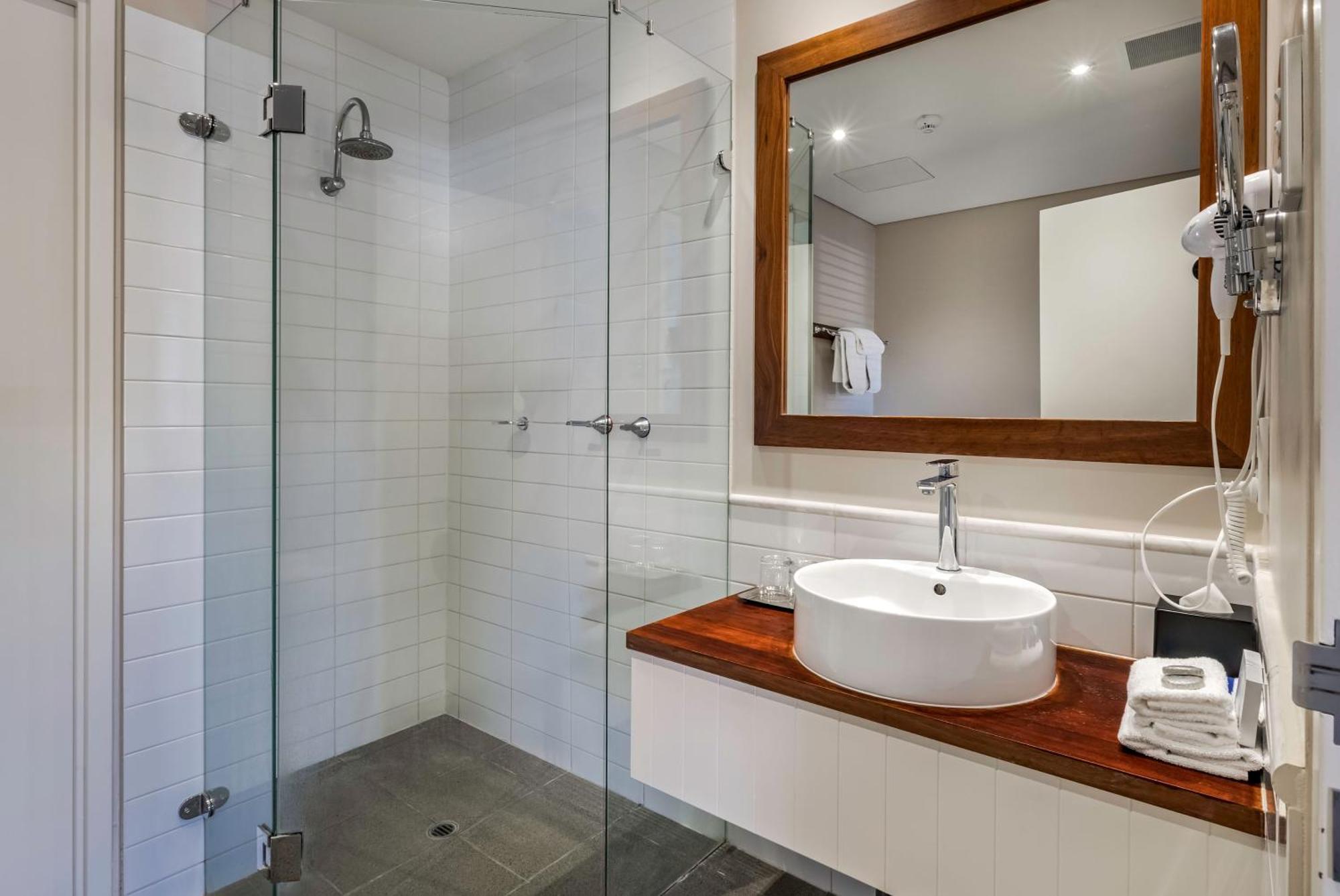 Caves House Hotel & Apartments Яллингап Экстерьер фото