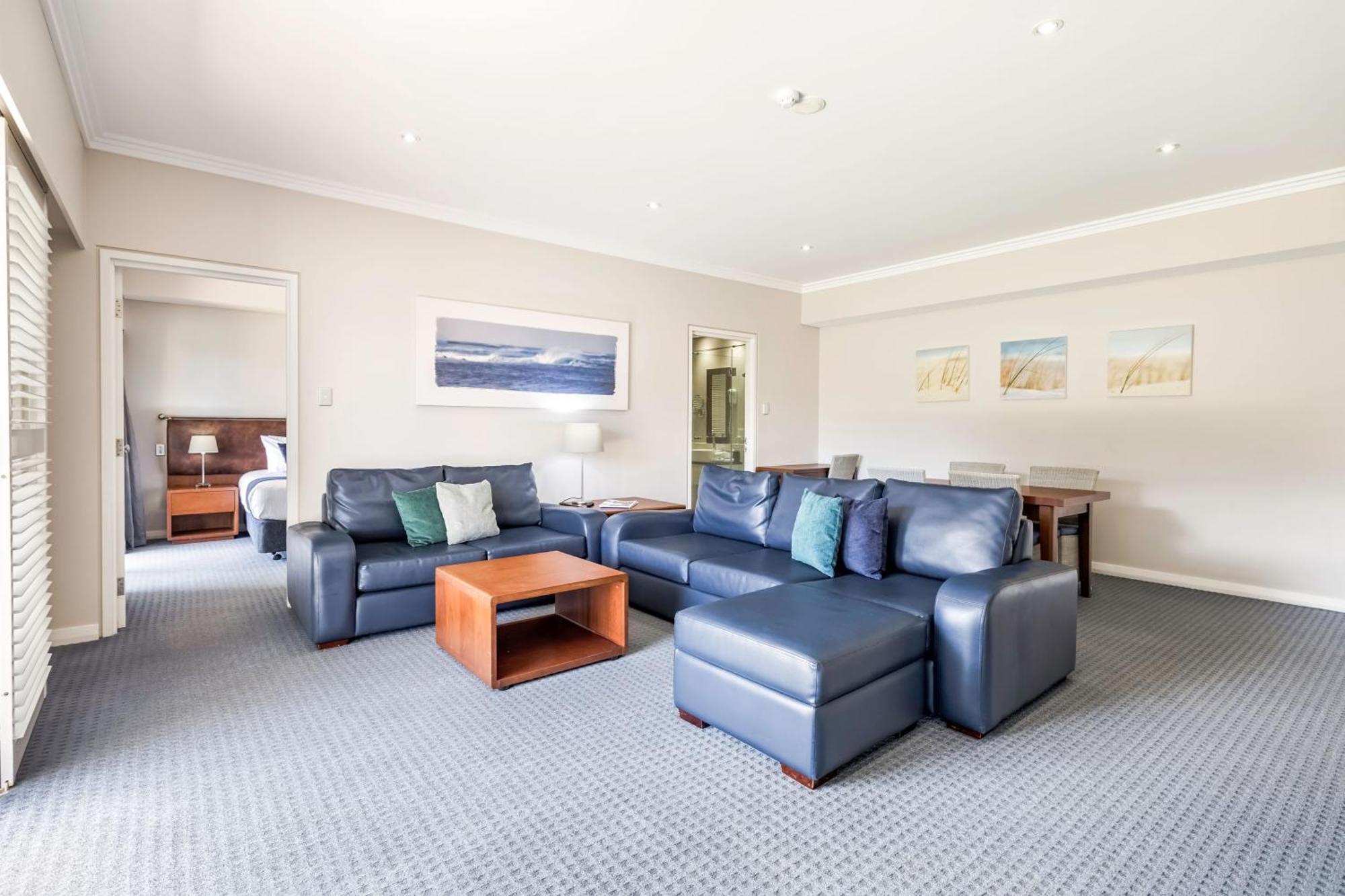 Caves House Hotel & Apartments Яллингап Номер фото