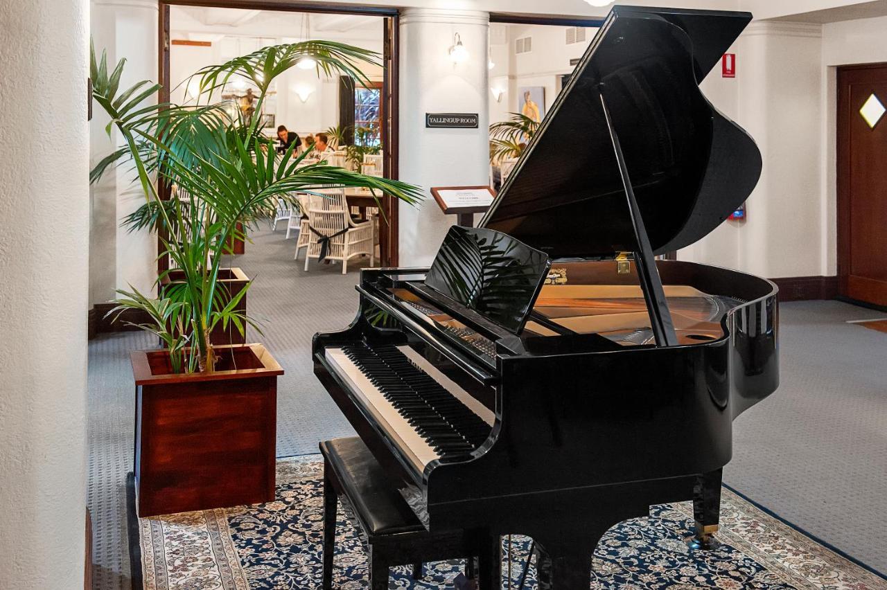 Caves House Hotel & Apartments Яллингап Экстерьер фото